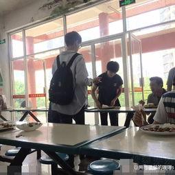 食堂吃饭明星,明星们的美食日常揭秘