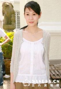 明星甜美搭配知性,时尚搭配启示录