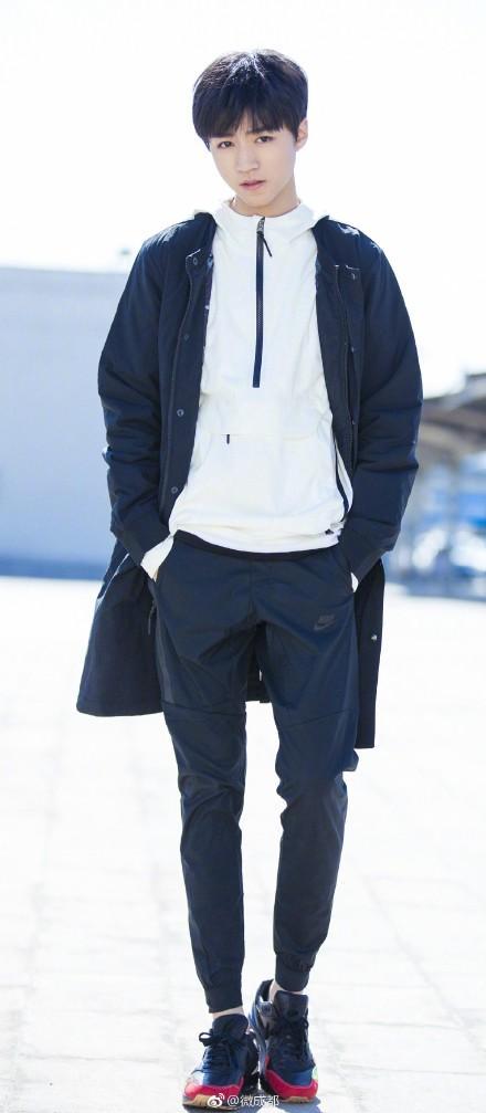 男明星穿着大衣,男明星大衣穿搭指南