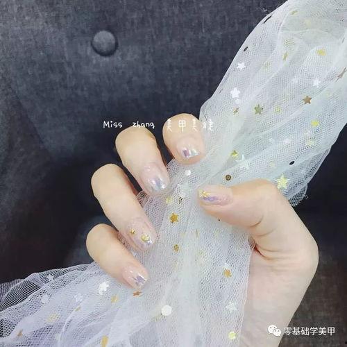 网红美甲乳白渐变,乳白渐变，优雅演绎指尖艺术